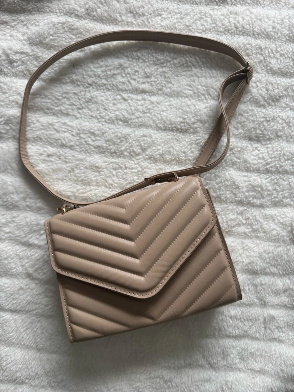 Quilted Chevron Crossbody Bag - Beige - Picture 1 of 1
